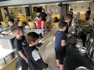 Футбольные сборы на выходные в футбольной школе для детей Школа мяча 41