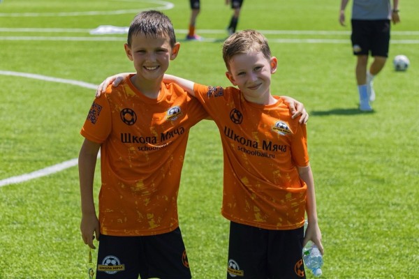 Футбольный лагерь в Сочи 2025 - Школа мяча 14 — крупный размер.jpeg