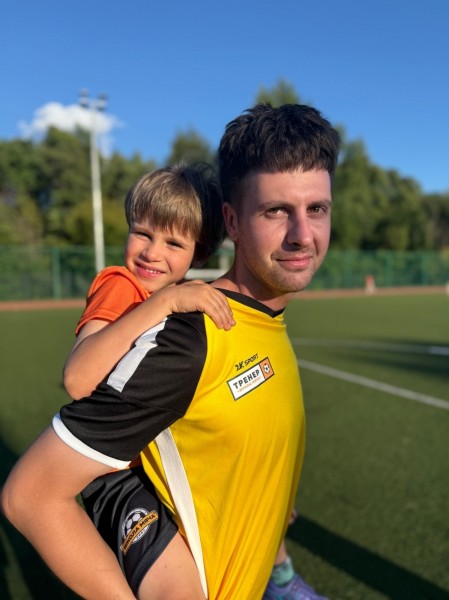 Тренер футбольной школы для детей Школа мяча 19.jpg