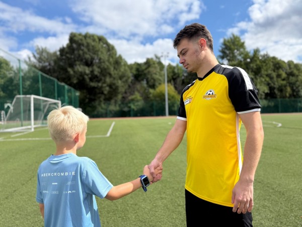 Тренер футбольной школы для детей Школа мяча 21.jpg