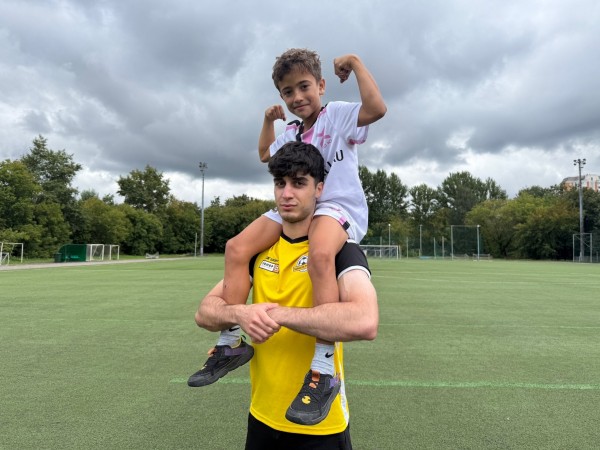 Тренер футбольной школы для детей Школа мяча 23.jpg