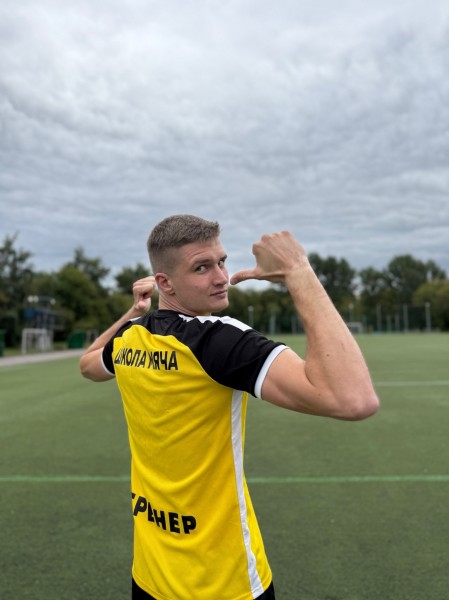 Тренер футбольной школы для детей Школа мяча 24.jpg