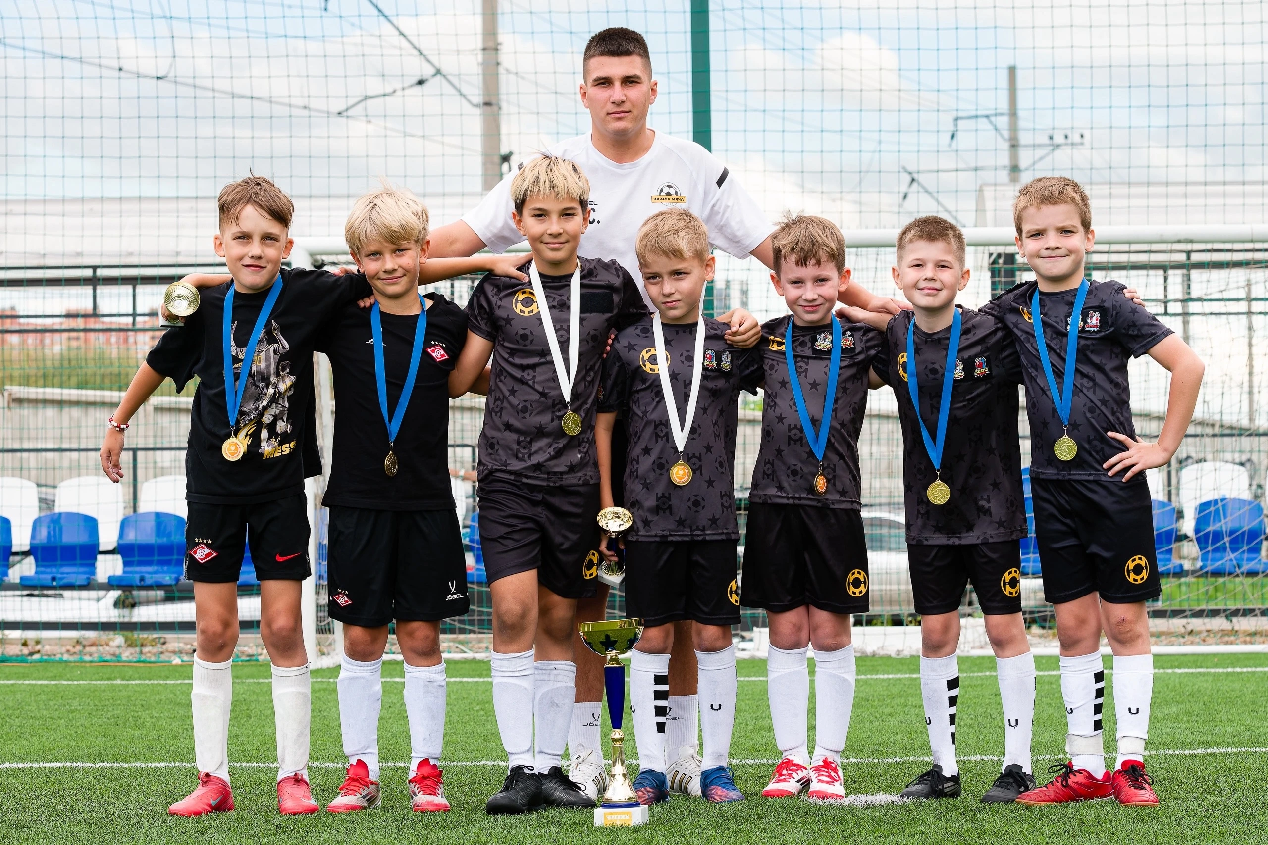 Великие футболисты всех времен и народов по нашей версии