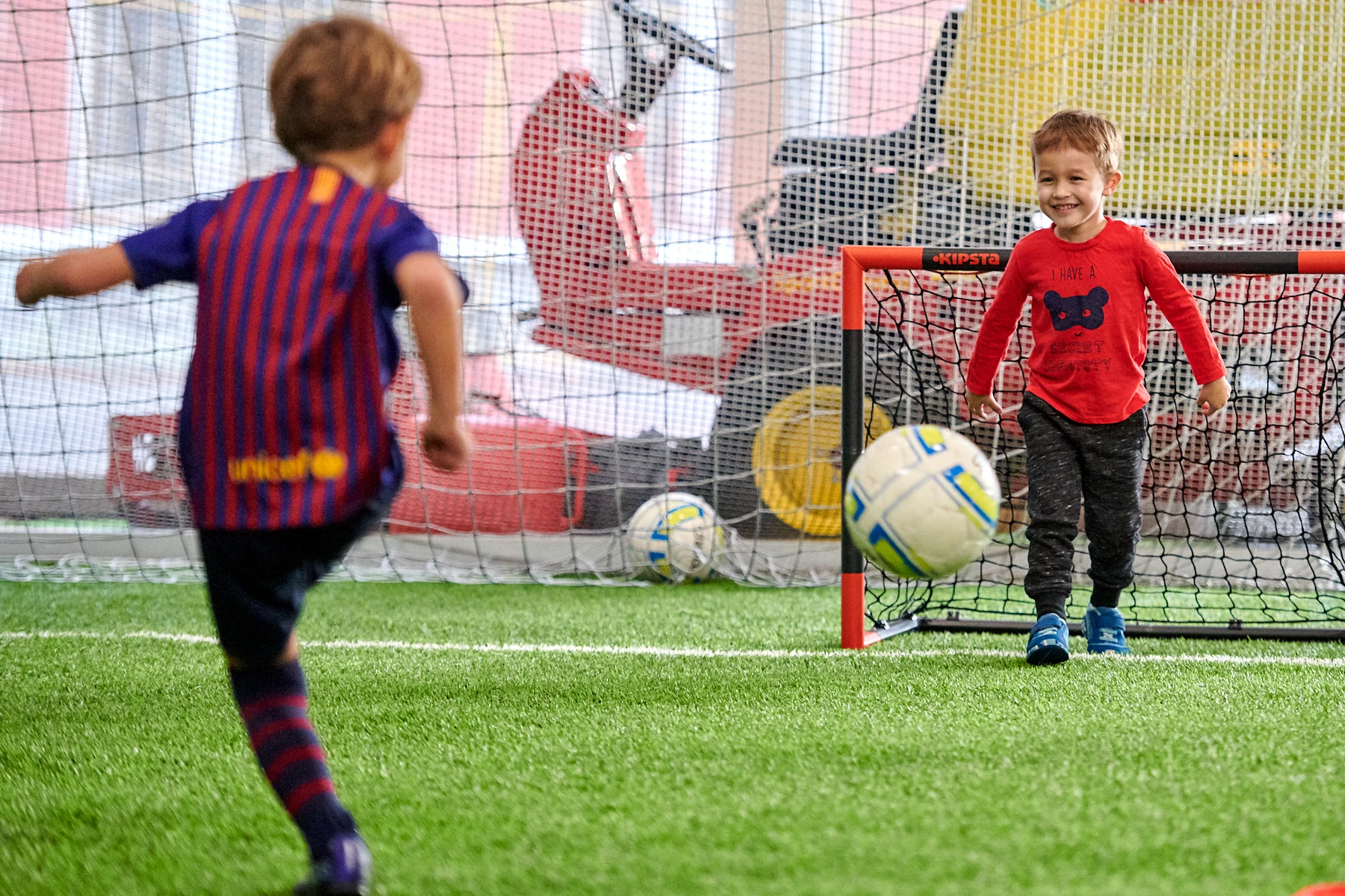 Футбол для детей 4-5 лет — особенности, какие тренировки входят в программу
