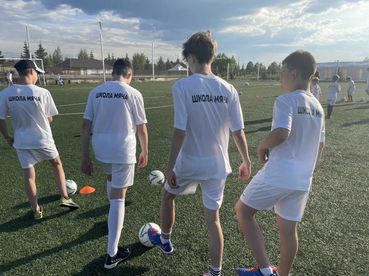 Футбол для детей 11-12 лет — нормативы и план упражнений