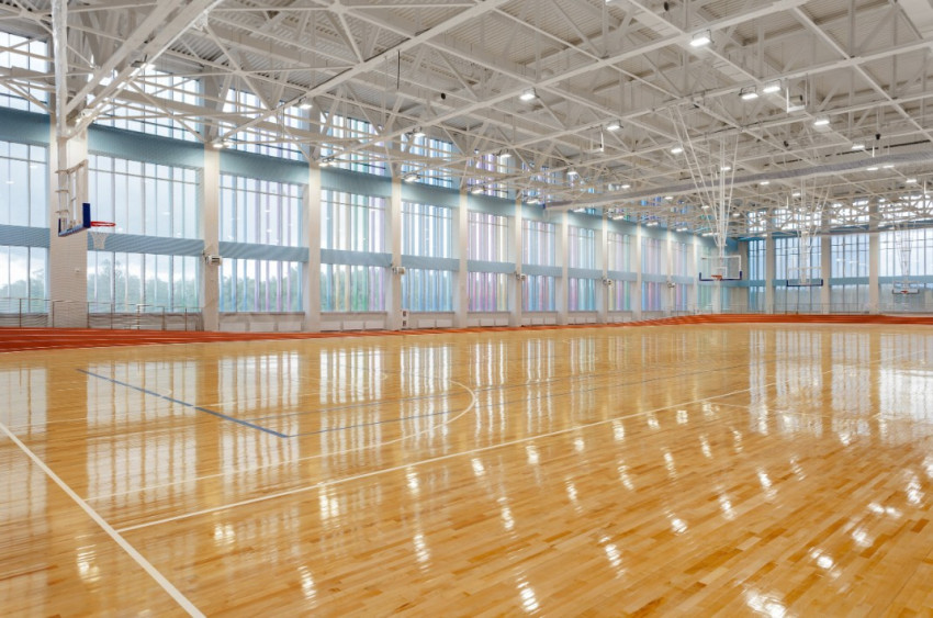Огромный спортивный зал